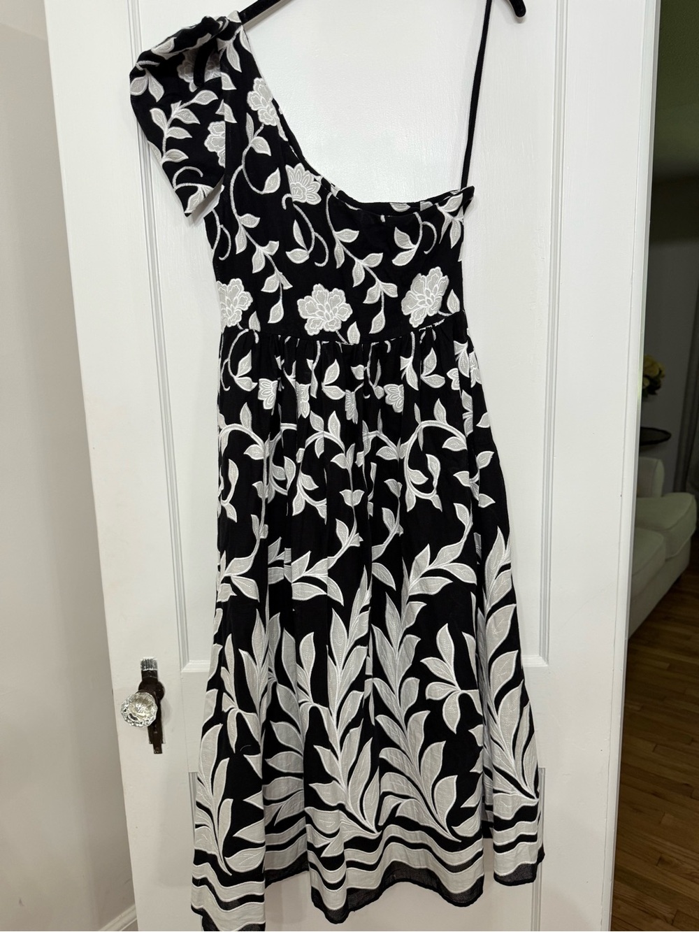 Anthropologie Maeve Embroidered One-Shoulder Midi Dress Black White 10 - Picture 9 of 14